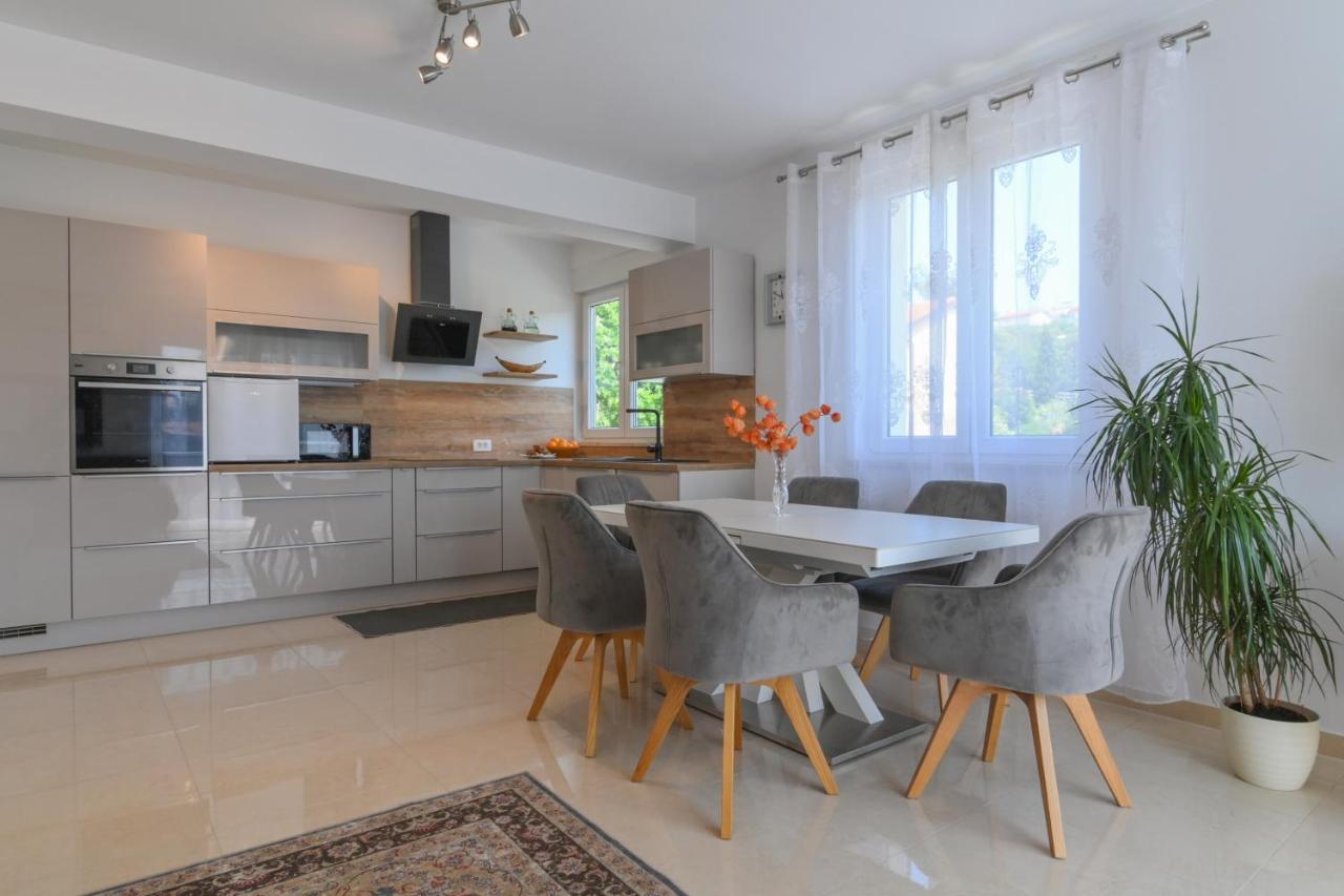 Ferienwohnung Apartman Iskra Rijeka Exterior foto