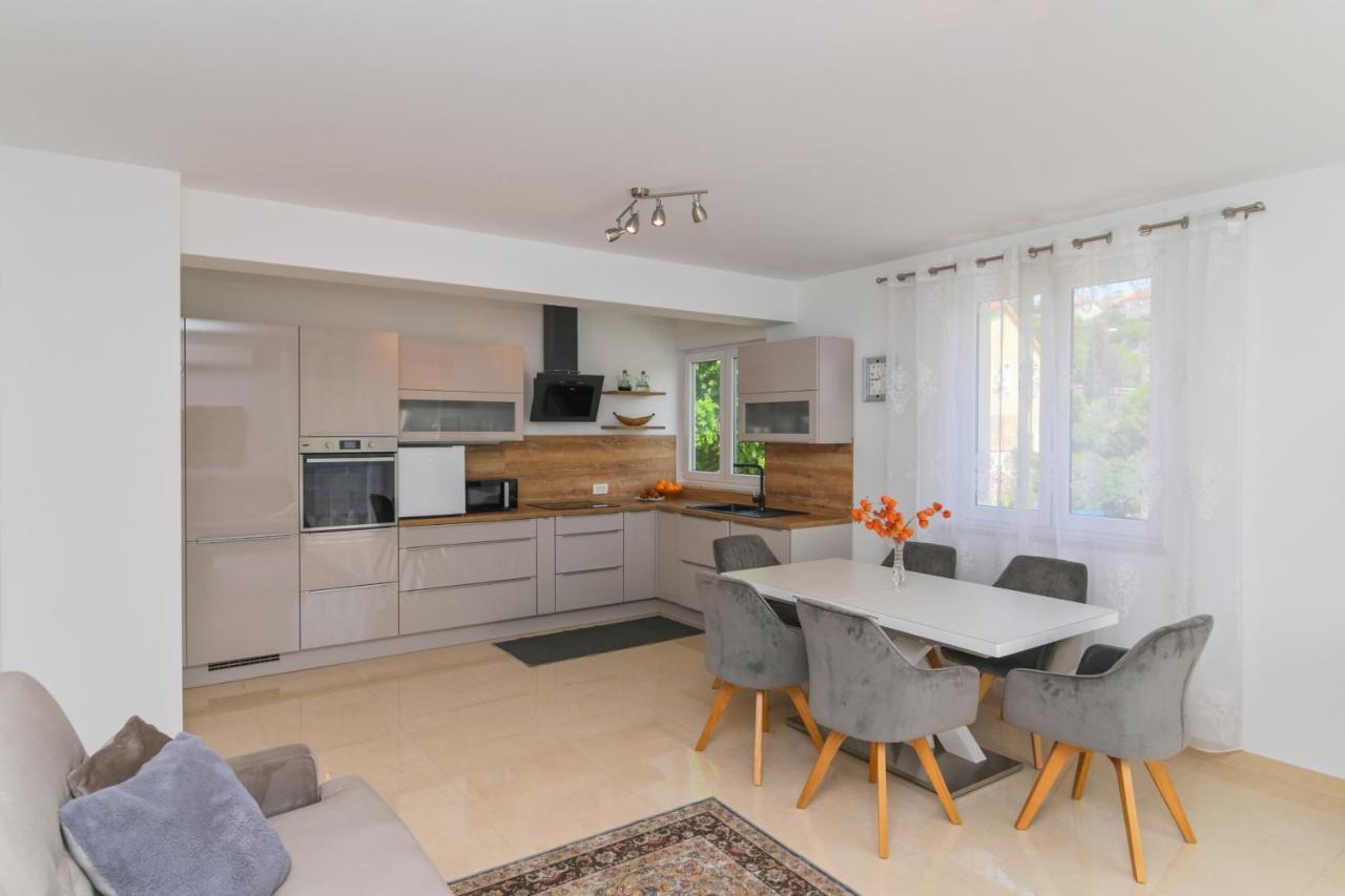 Ferienwohnung Apartman Iskra Rijeka Exterior foto